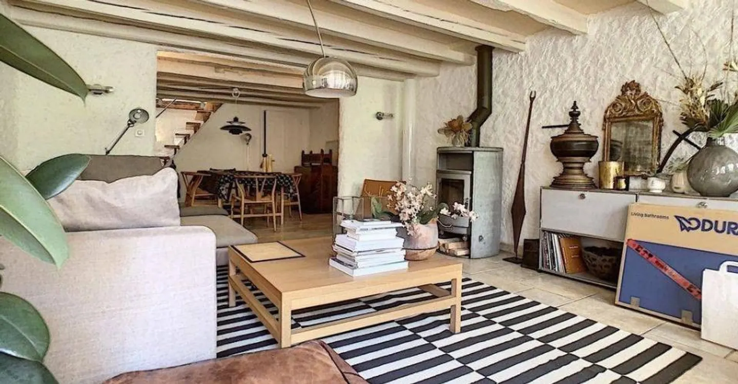 BELLE MAISON CONTIGUË DE 7 PIÈCES À ANIÈRES - Photo 3 of 7
