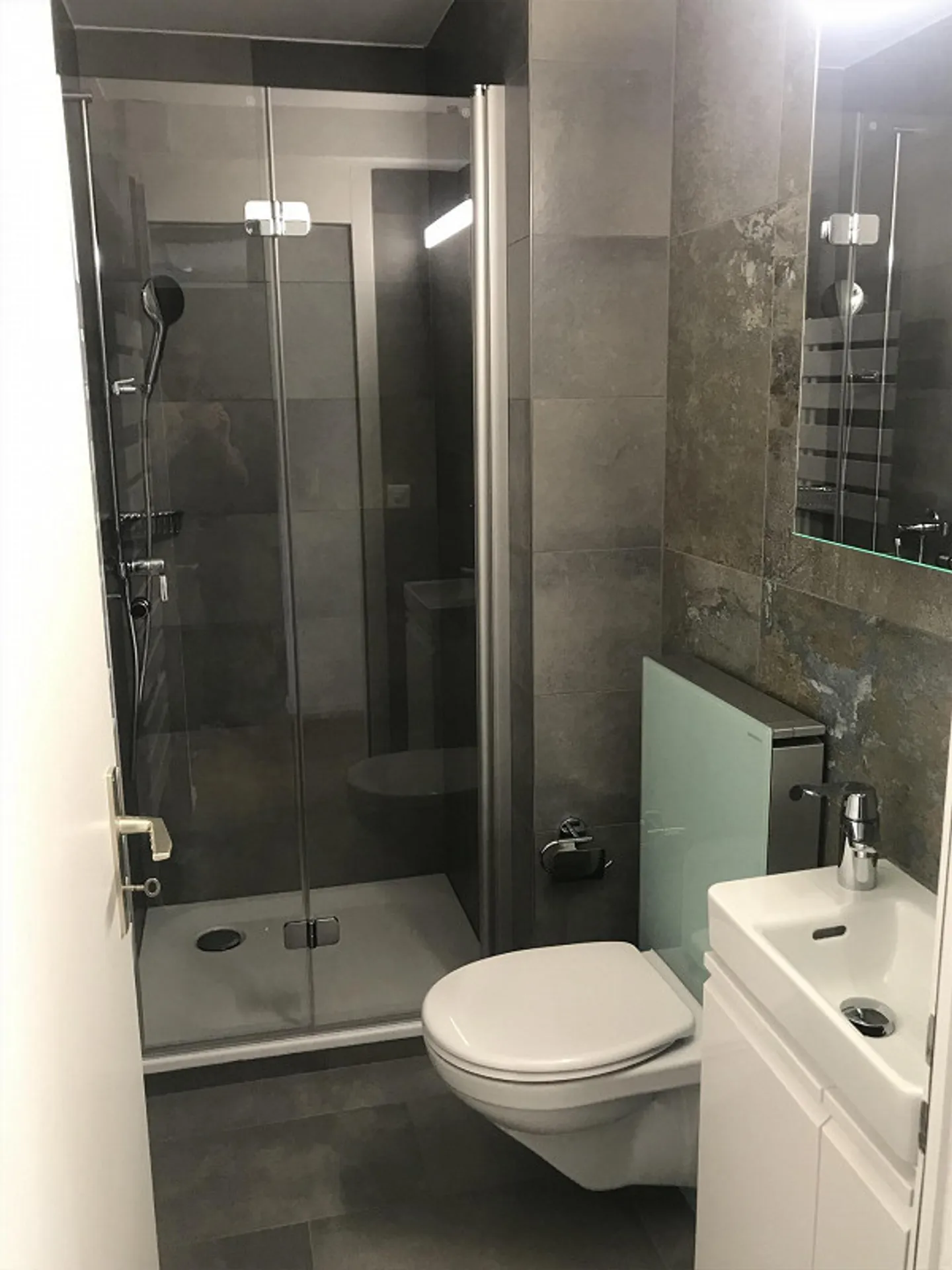 appartement moderne à louer avec espace jardin - Photo 5 sur 7