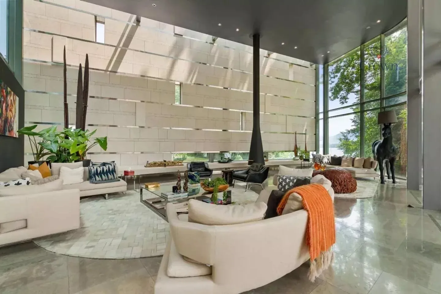 Haus mit 17 Zimmern - Foto 9 von 13