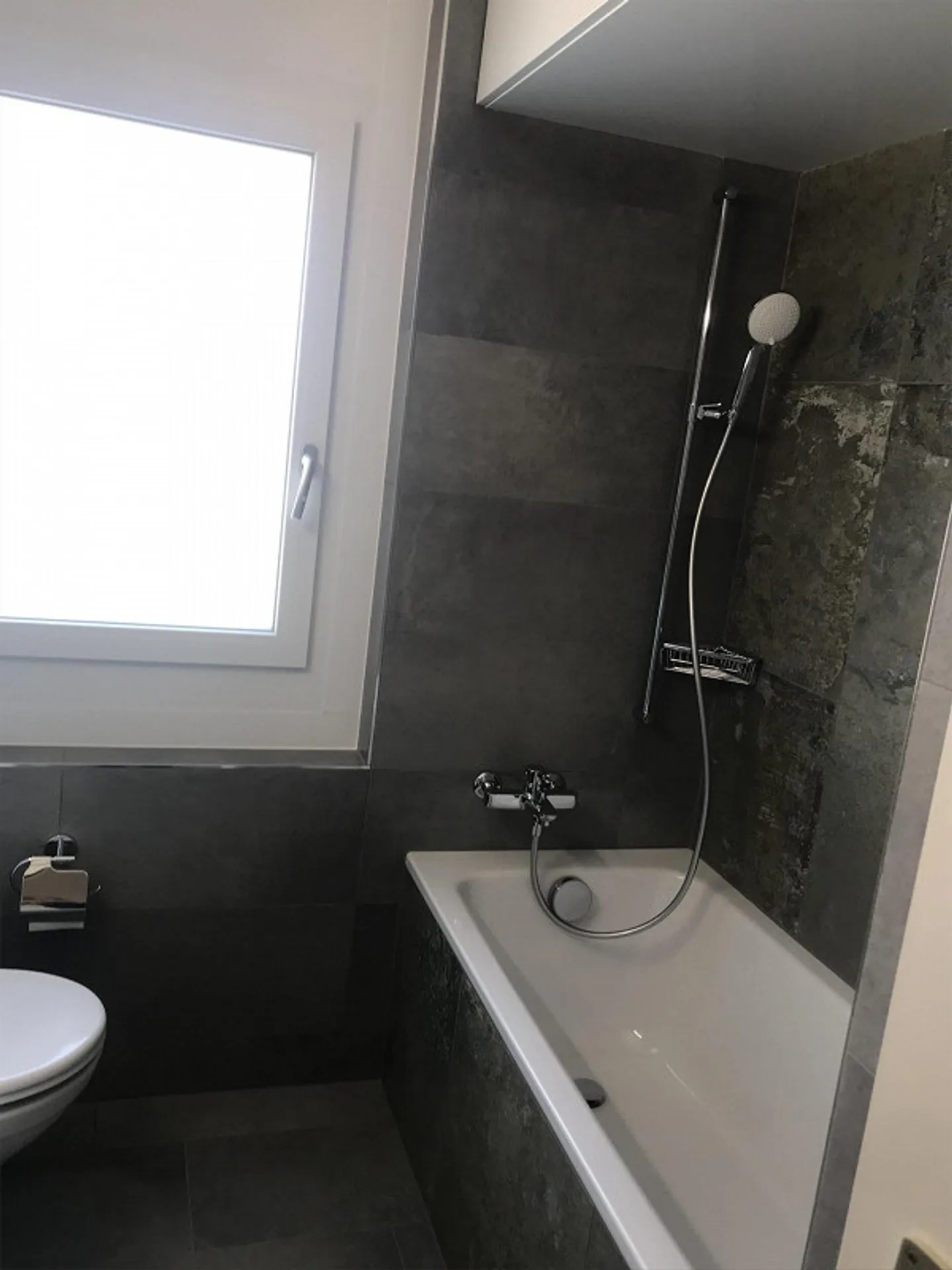 appartement moderne à louer avec espace jardin - Photo 6 sur 7