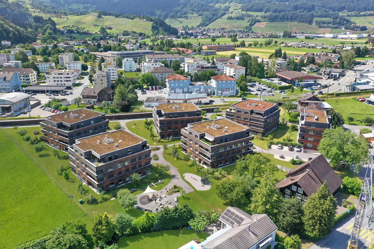 Vivere spazioso in un tranquillo quartiere residenziale - Foto 2 di 10