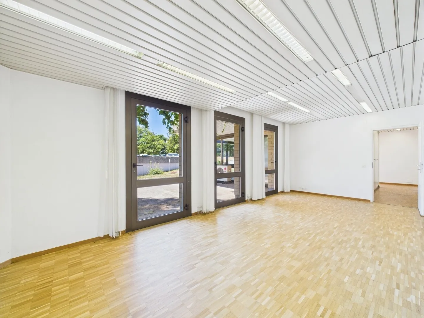 Spazio ufficio in zona tranquilla a due minuti dall'autostrada - Foto 6 di 10