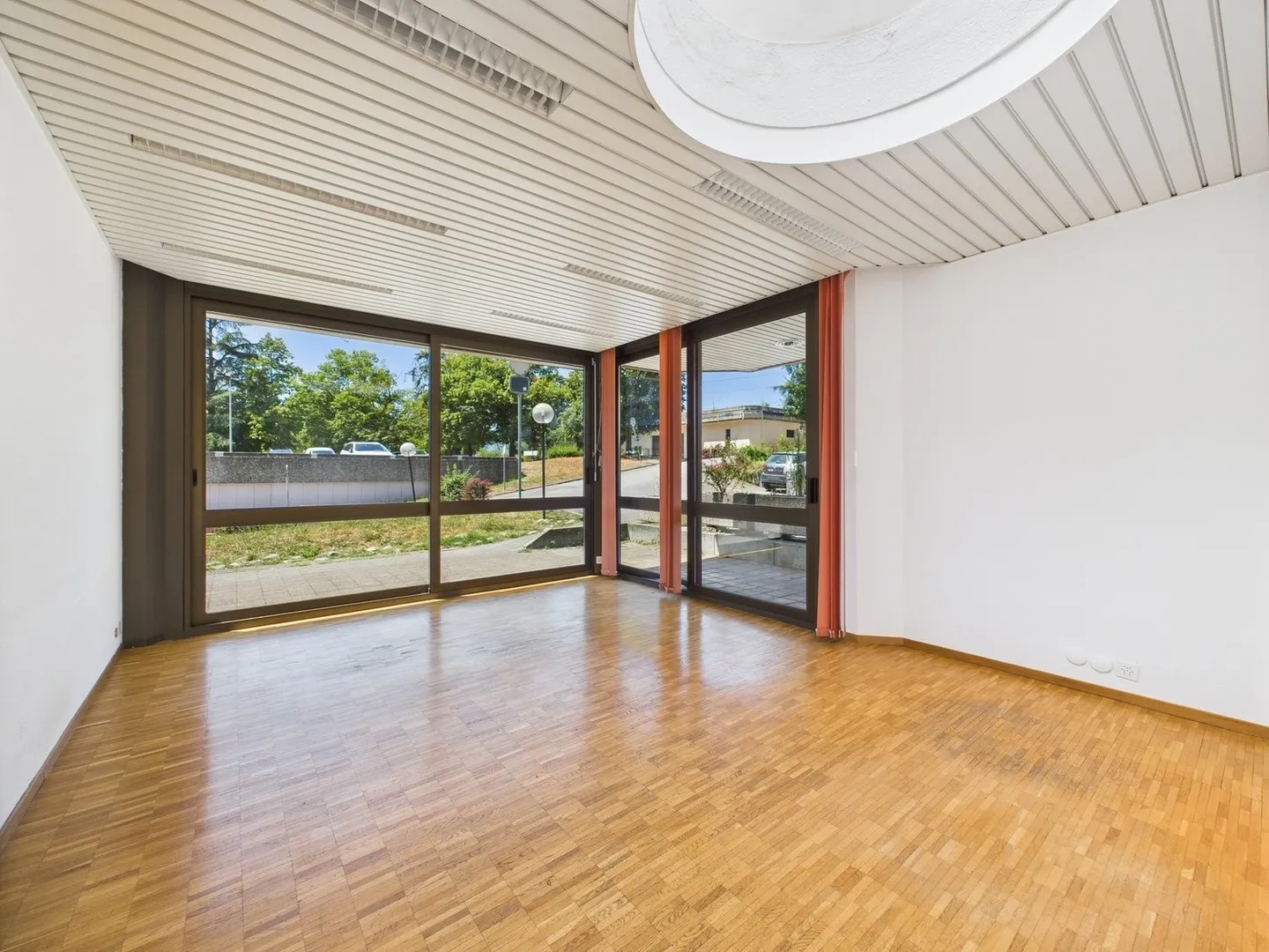 Spazio ufficio in zona tranquilla a due minuti dall'autostrada - Foto 9 di 10