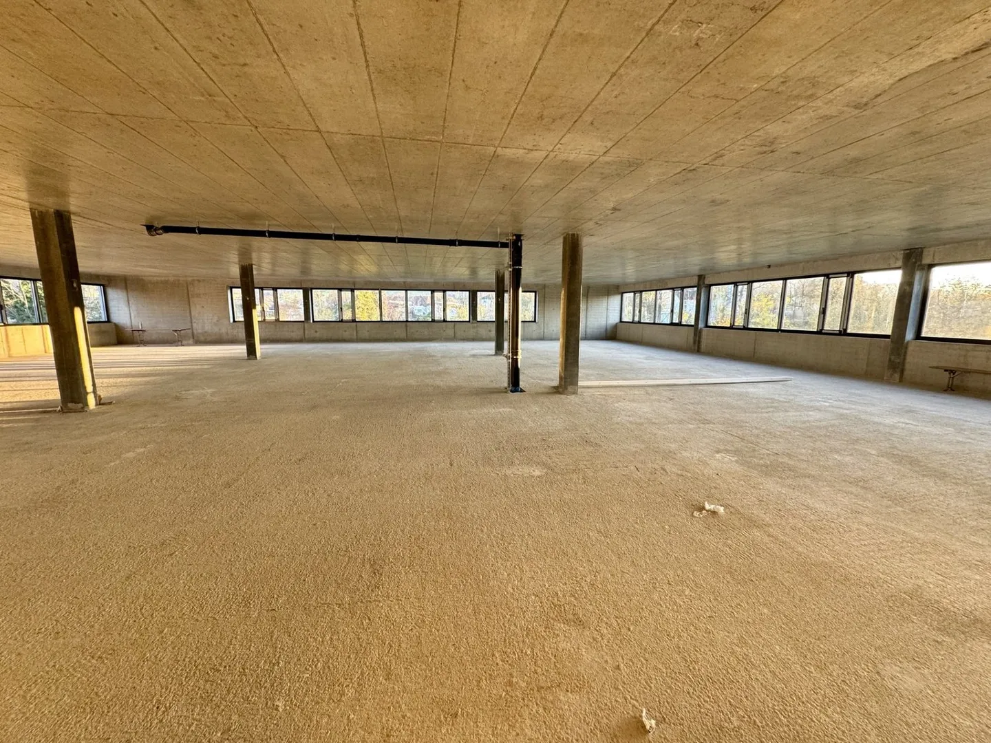 Spazi commerciali moderni in posizione privilegiata – Perfetto per ufficio, studio e fornitori di servizi - Foto 6 di 18