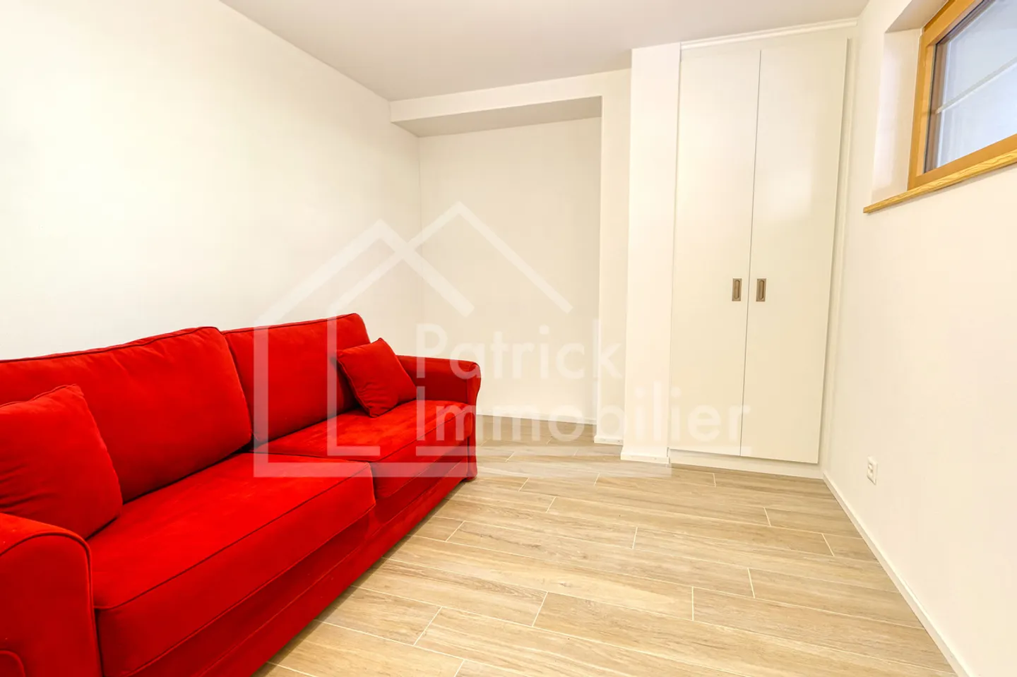 Appartamento spazioso con grande terrazza - Foto 3 di 26