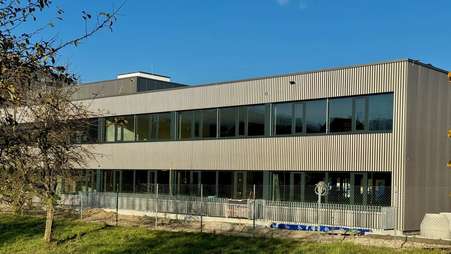 Spazi commerciali moderni in posizione privilegiata – Perfetto per ufficio, studio e fornitori di servizi - Foto 14 di 18