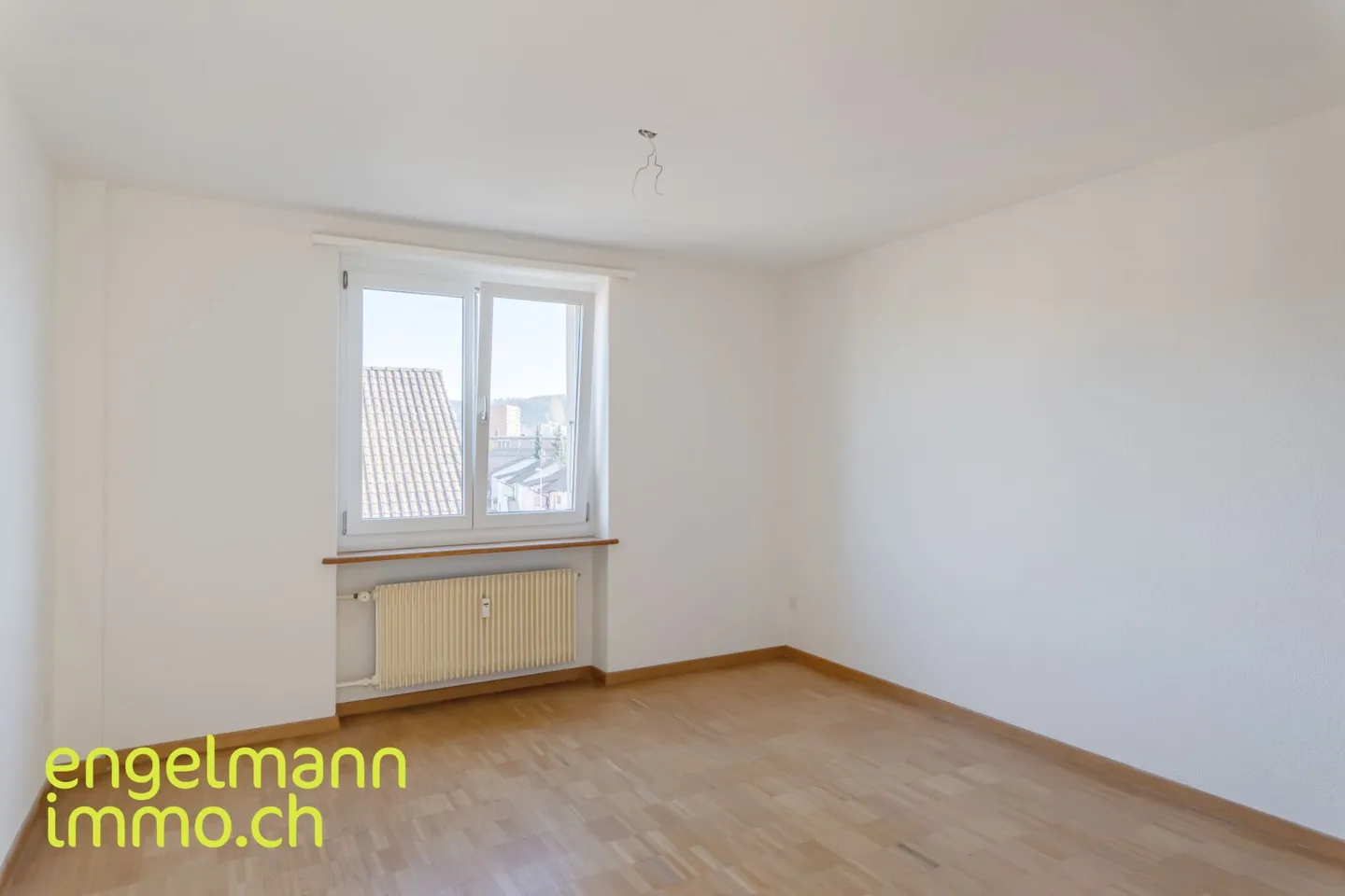 3-room attic apartment - Photo 3 of 10