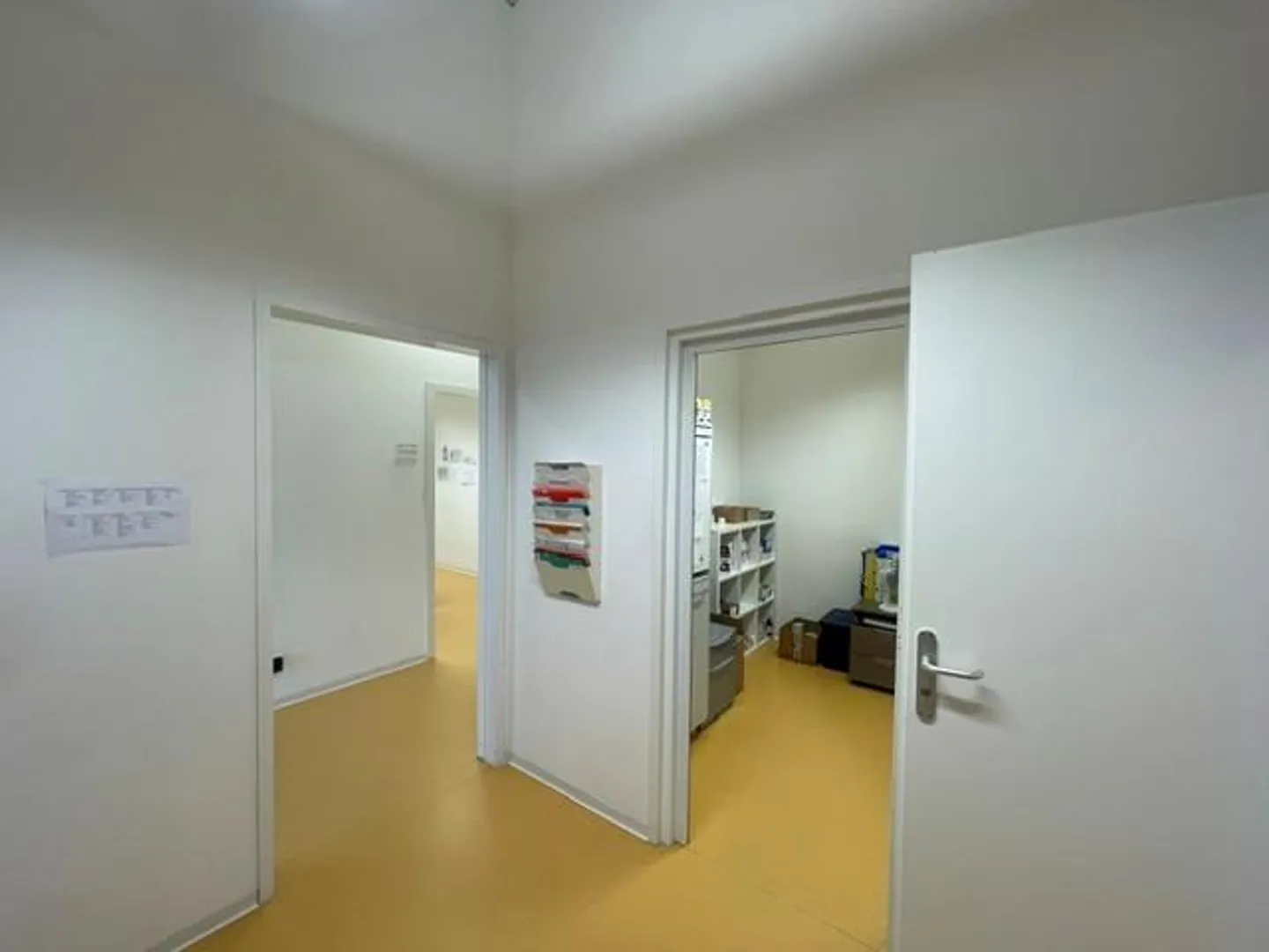 Geräumige Praxisräume in Maienfeld - Foto 10 von 11