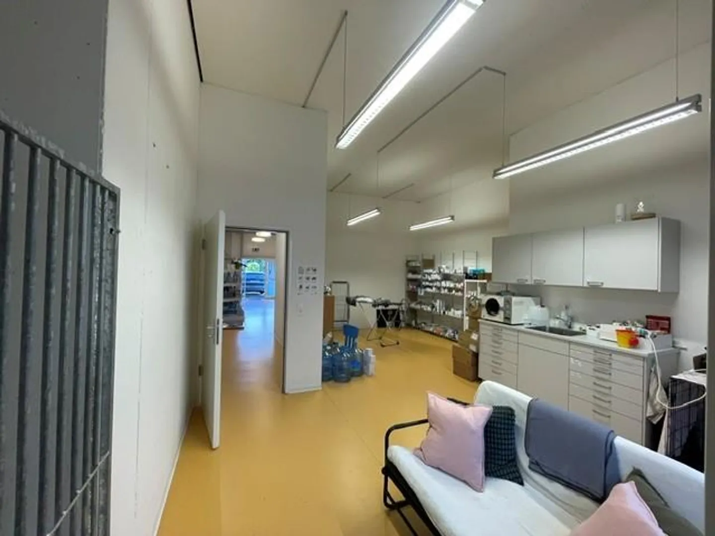 Geräumige Praxisräume in Maienfeld - Foto 7 von 11