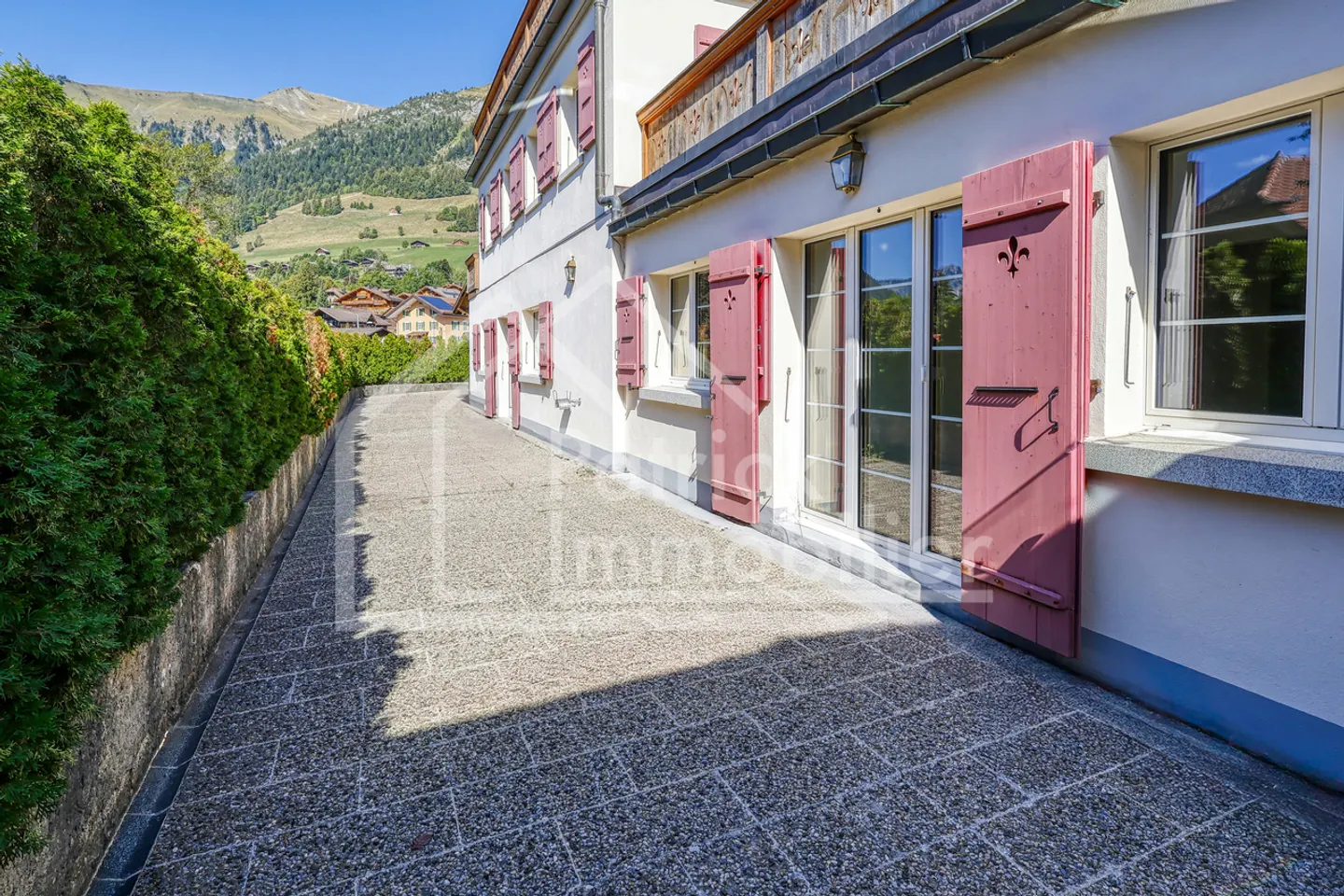 Appartamento spazioso con grande terrazza - Foto 23 di 26