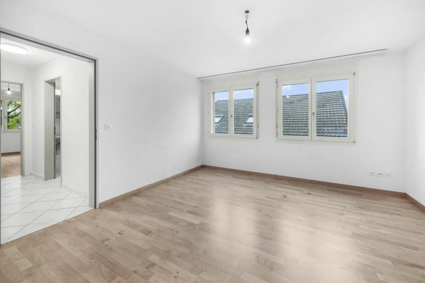 Modern 3.5-room apartment with large balcony in Münchwilen - bright,... - Photo 10 of 17