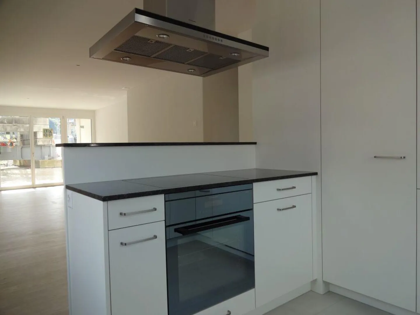 Appartamento luminoso di 3,5 stanze - Foto 4 di 9