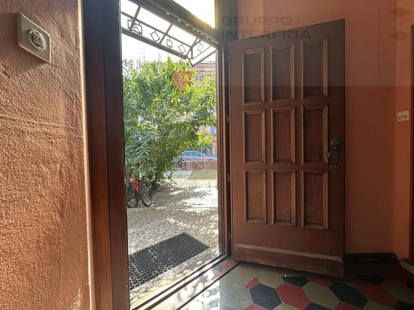 3.5 Rooms renovated with parking spaces - Photo 3 of 16