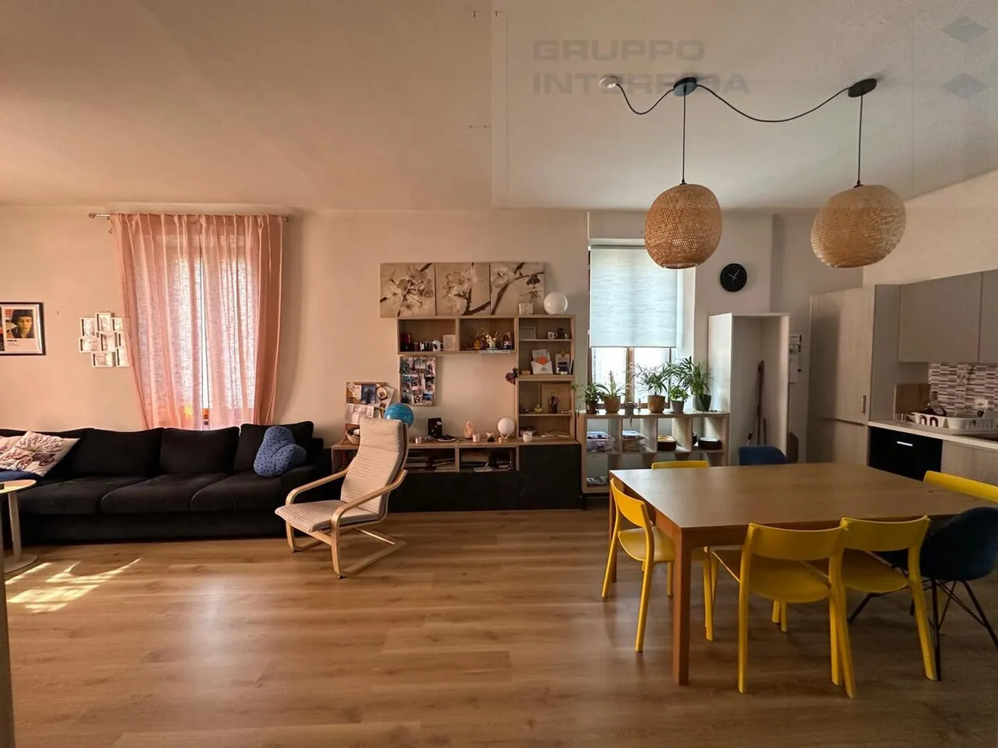 3.5 Rooms renovated with parking spaces - Photo 5 of 16