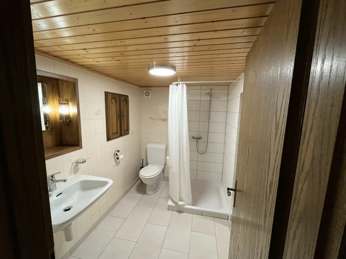 Large Studio in Duplex - Ste-Croix - Photo 6 of 6