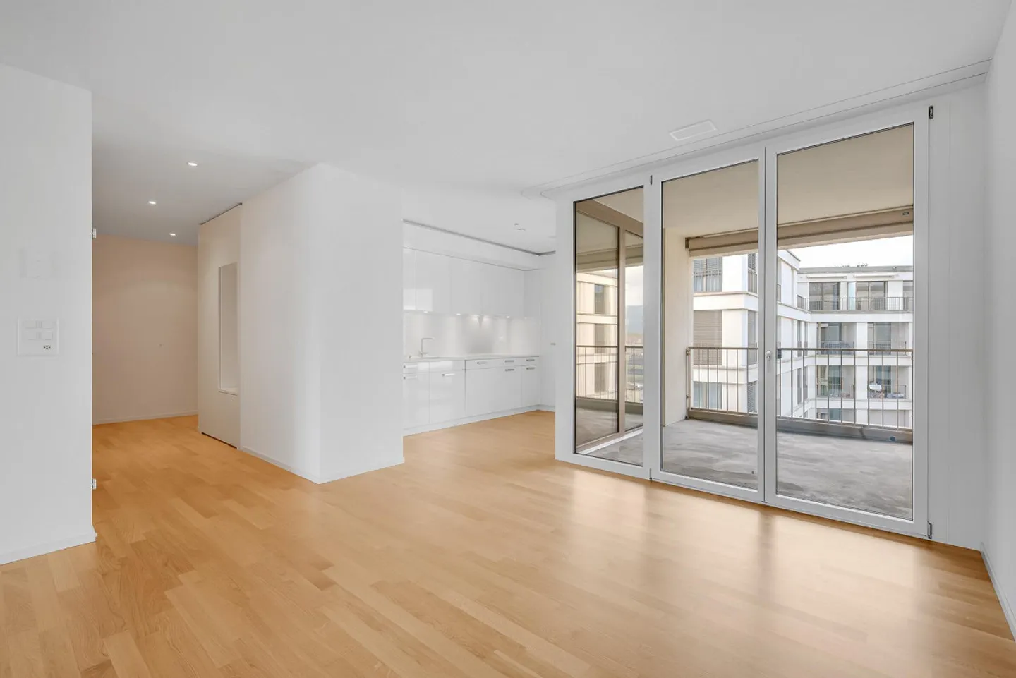 Your new home in the new district of Dietikon! - Photo 2 of 8