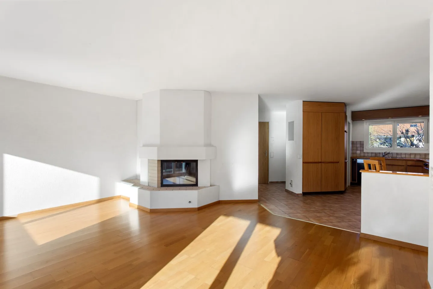 Sunny Times! - Photo 2 of 15