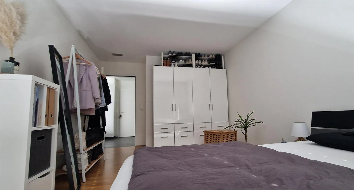 Moderne 2 1/2-Zimmerwohnung zu vermieten - Foto 3 di 11