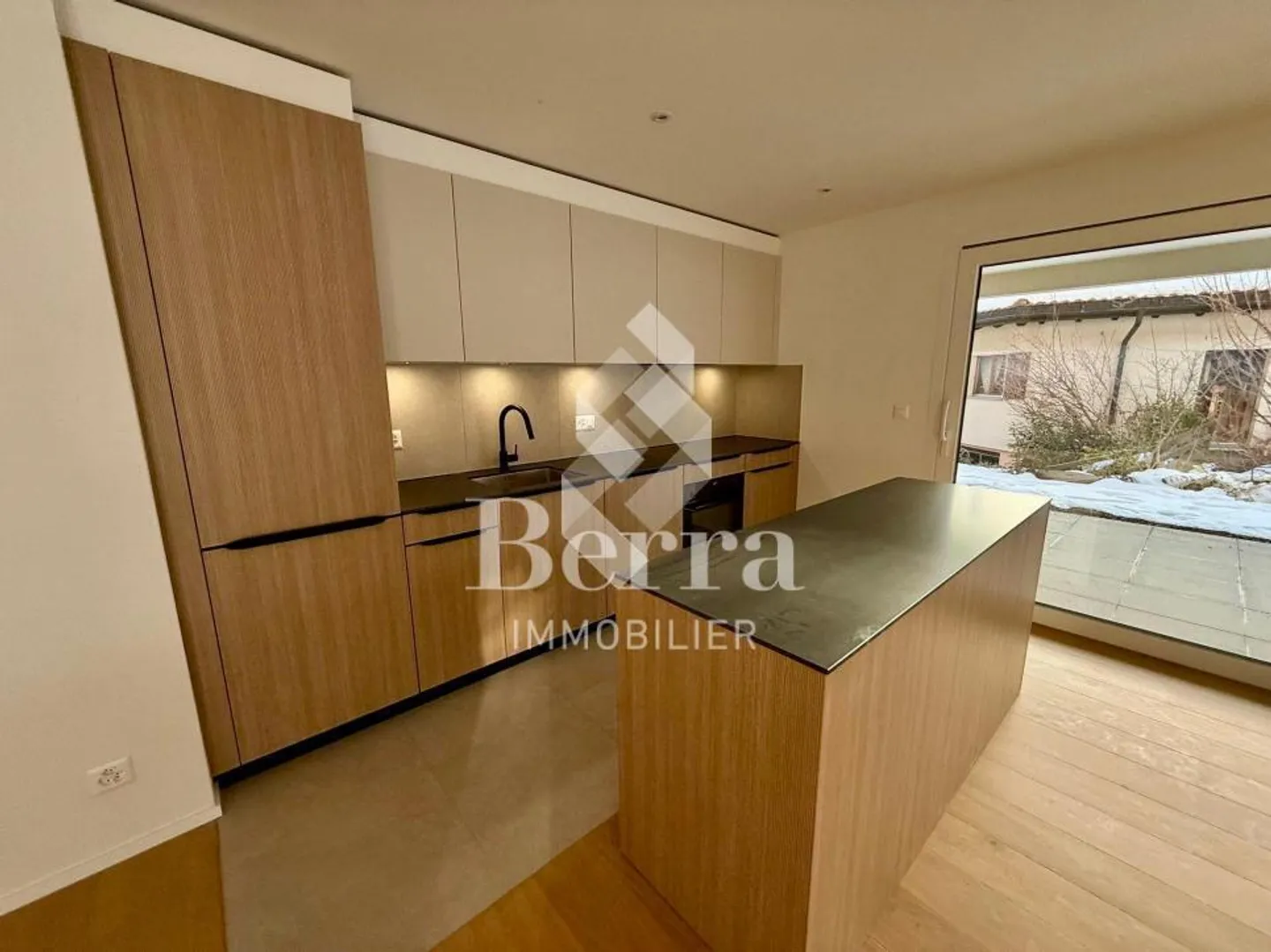 Apartment for sale - Photo 2 of 13