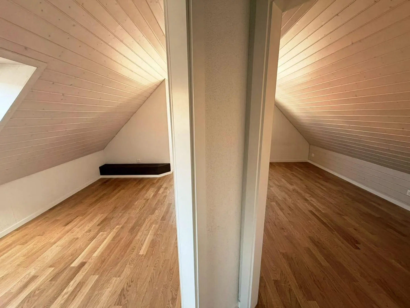 Stylish Maisonette Apartment with High-Quality Finish in the City Center of Olten - Photo 6 of 11