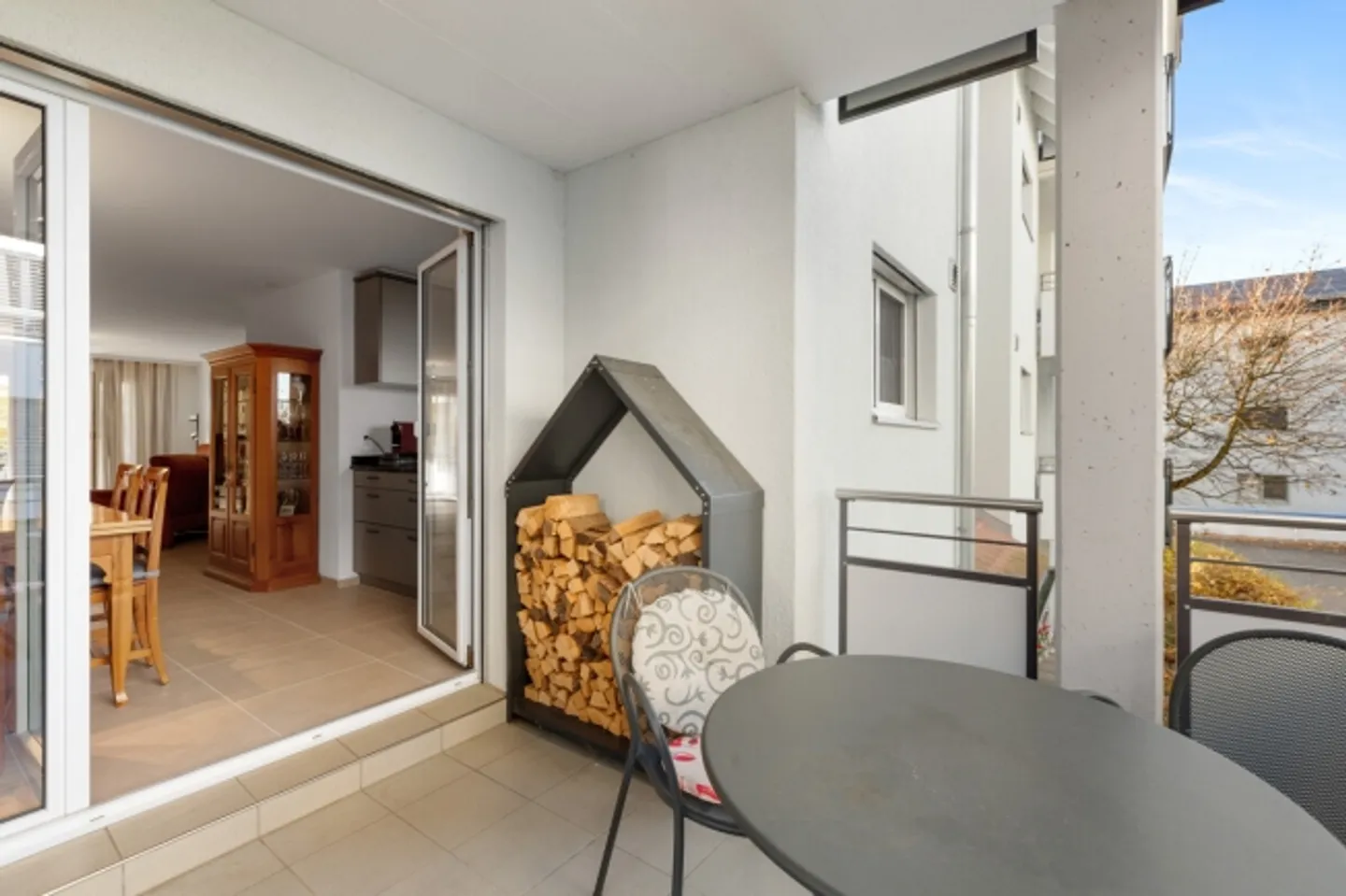 Vivre avec confort et style – appartement moderne de 4,5 pièces avec deux balcons - Photo 7 sur 12