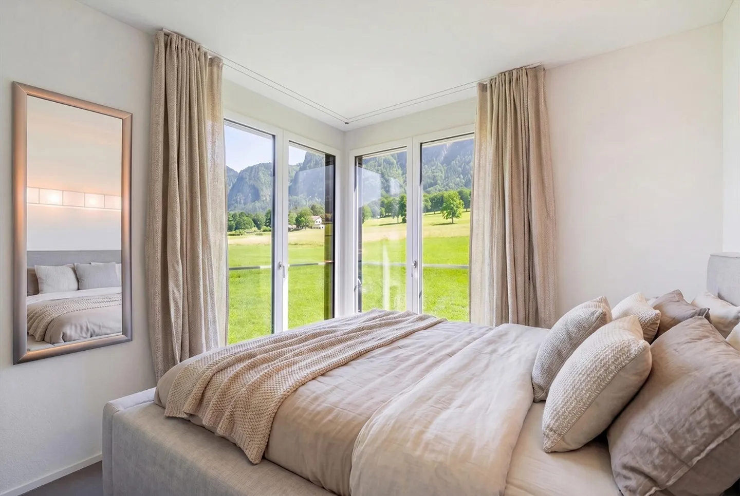 Living at the highest level – with permission for a second residence - Photo 6 of 9