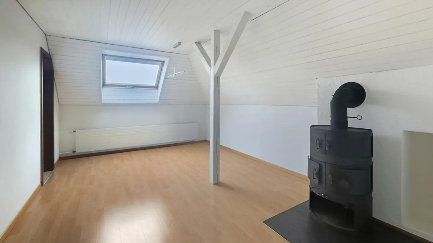 Charmante 3-Zimmer-Wohnung in Schwarzenbach - Foto 1 von 10