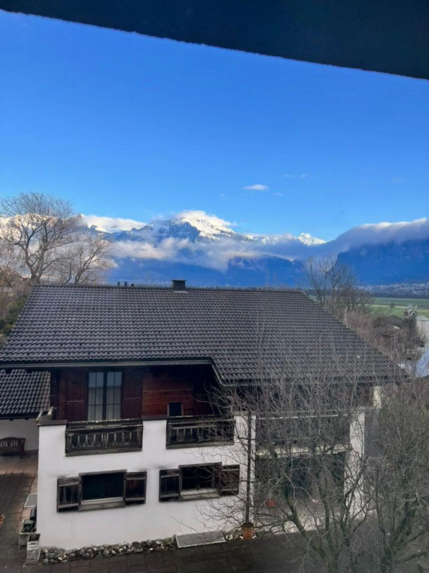 Appartement 3.5 pièces avec station de recharge E dans un emplacement calme - Photo 5 sur 8