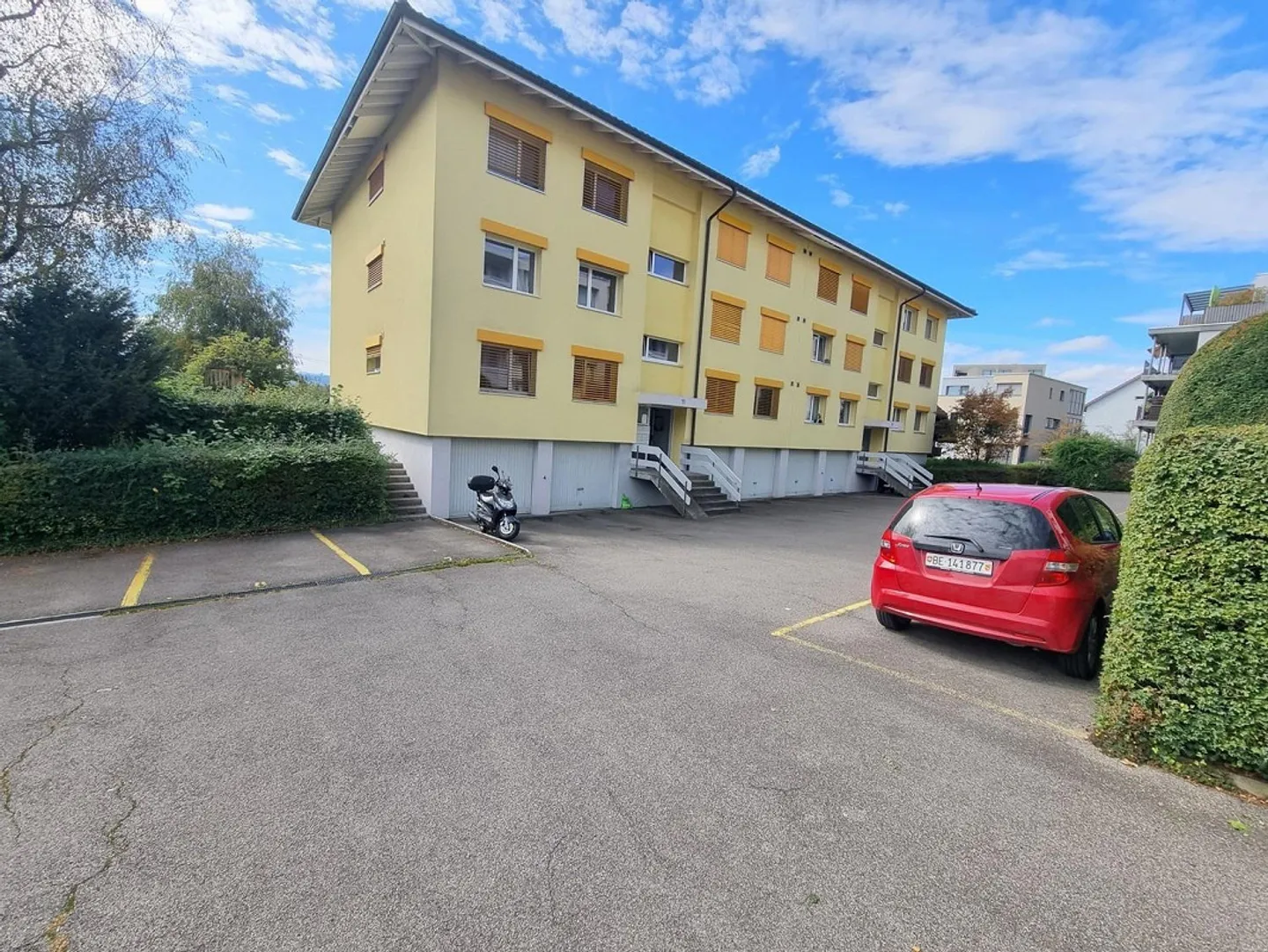 Appartamento luminoso di 3,5 locali in affitto a Rüfenacht! - Foto 1 di 10