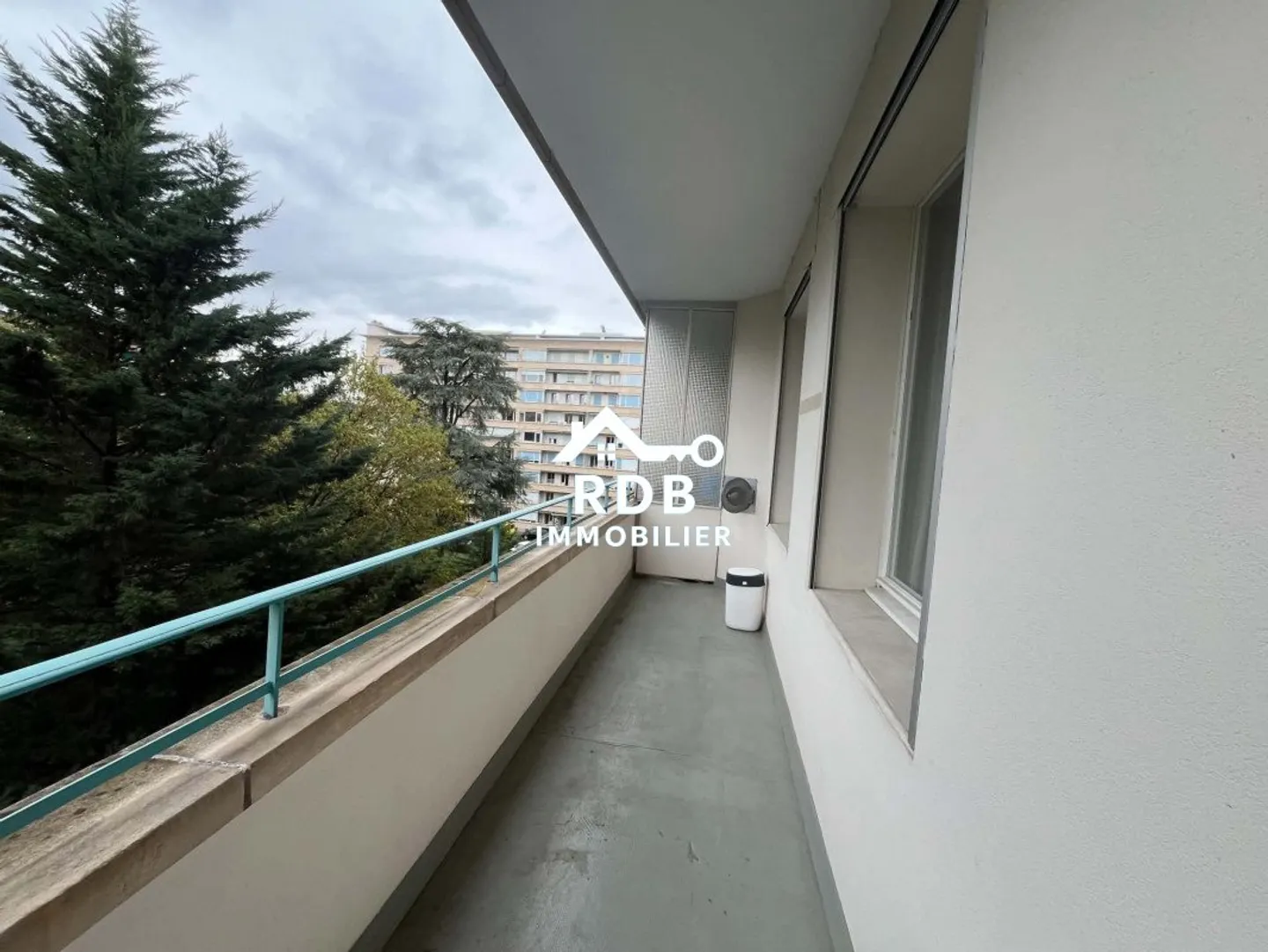 Magnificent 5.5-room apartment on the 3rd floor located in Geneva 1202 - Photo 9 of 10