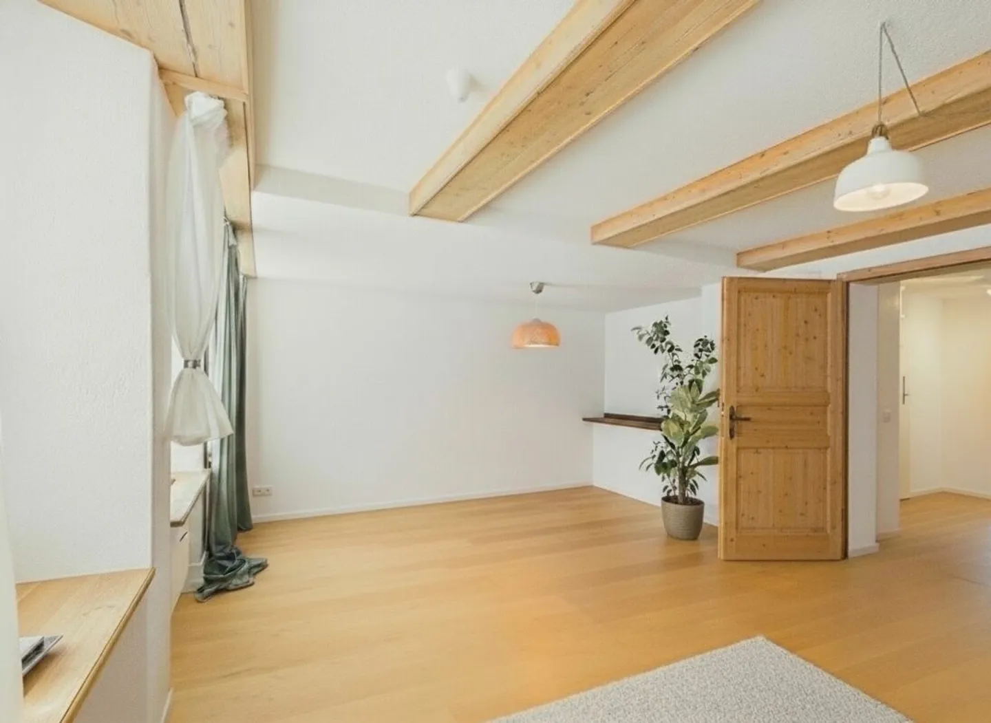 Charming farmhouse in the heart of the village - Photo 3 of 16