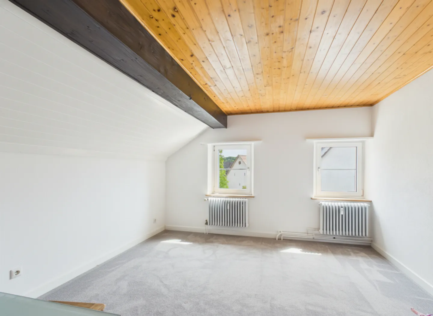 Charming farmhouse in the heart of the village - Photo 9 of 16