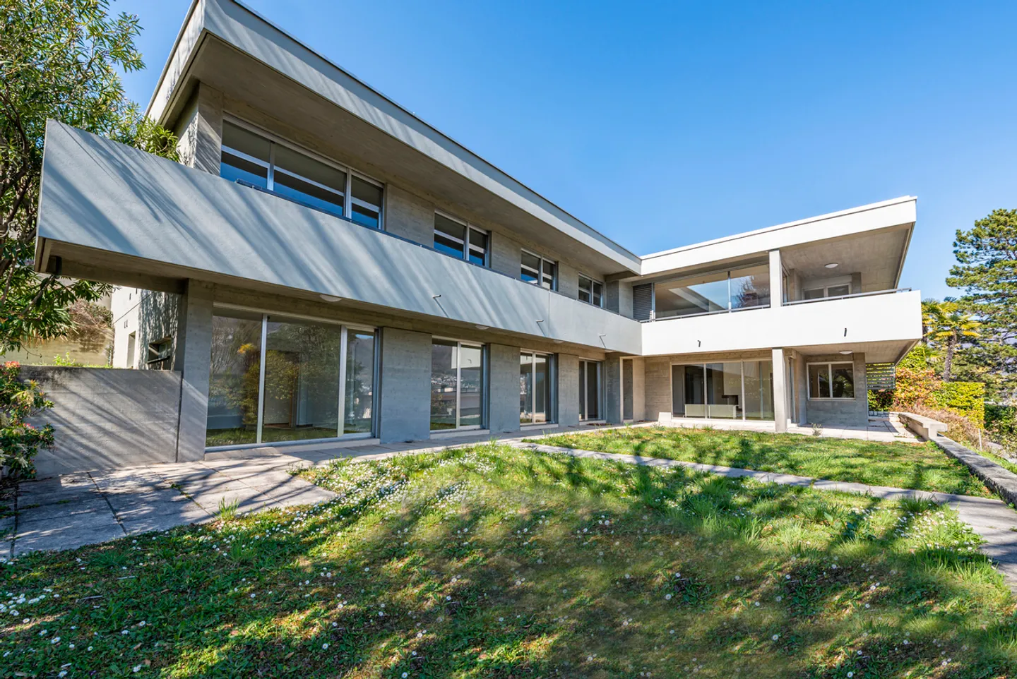 Villa in vendita - Foto 1 di 18