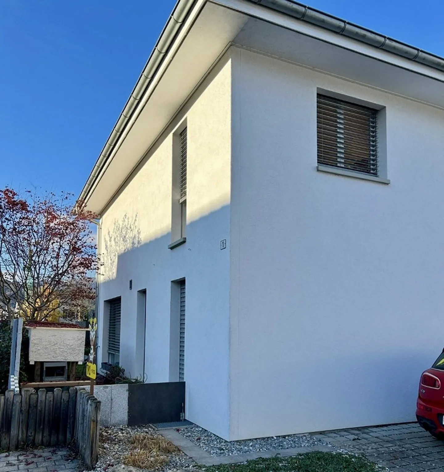 Bellissima casa unifamiliare in vendita in una posizione adatta alle famiglie - Foto 1 di 5