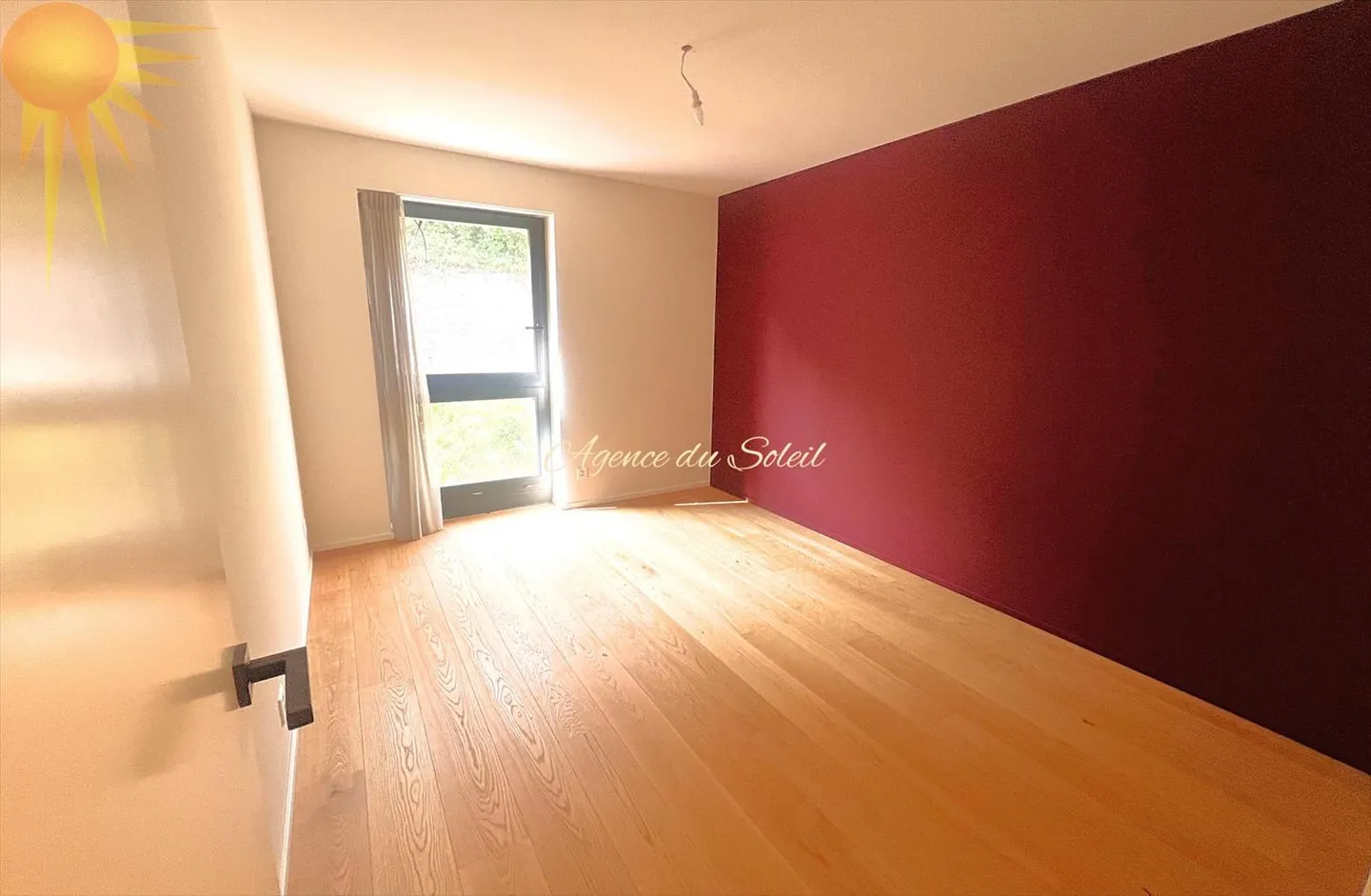 Für das ganze Jahr zu vermieten, diese superbe 3.5 Zimmer moderne Wohnung im Herzen von Montana! - Foto 8 von 13