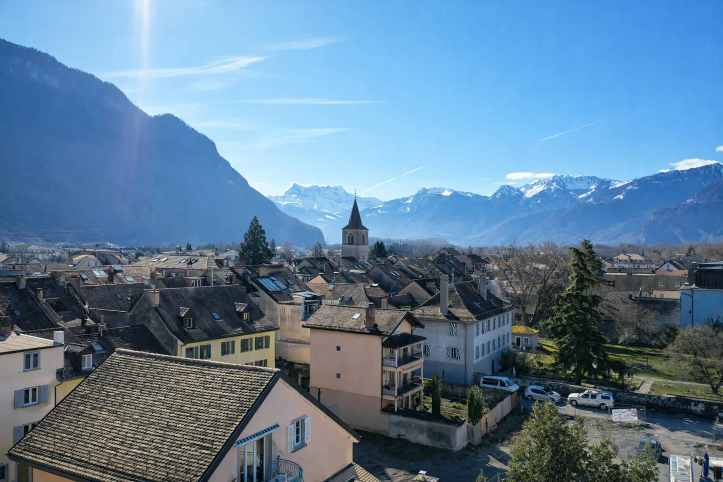 Exclusif! Appartement en penthouse de 4,5 pièces avec grande terrasse et vue imprenable sur le lac - Photo 4 sur 12