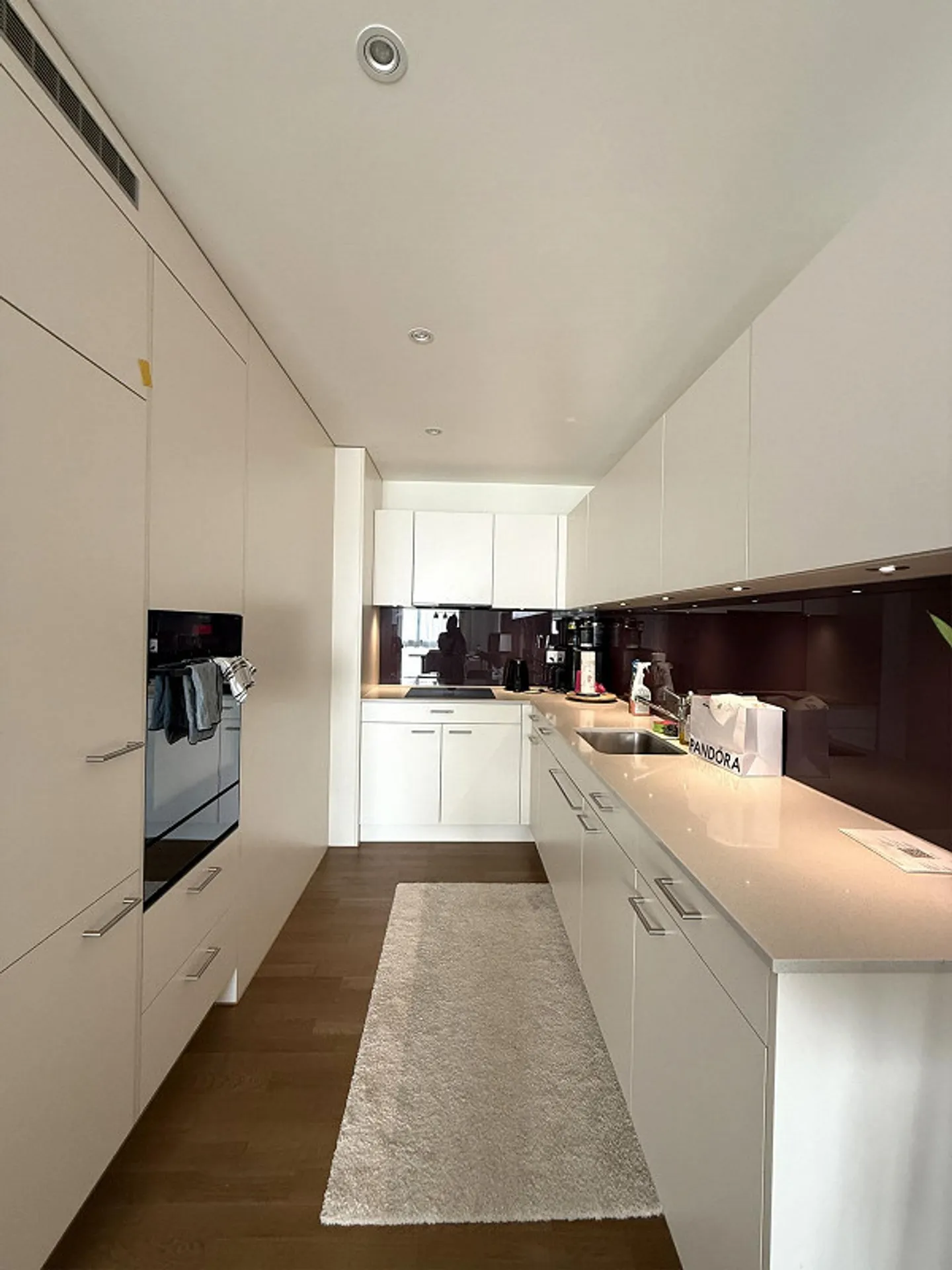 Moderno appartamento di 2,5 stanze con balcone a Emmen - Foto 1 di 7