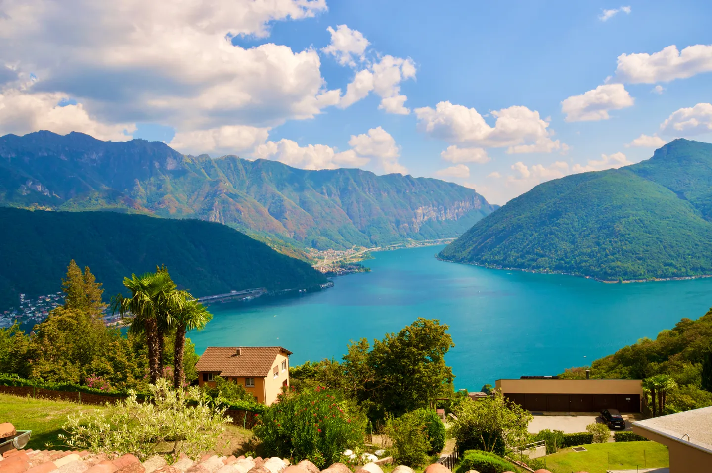 Casa vacanze - Appartamento con vista mozzafiato sul lago di Lugano - Foto 1 di 14