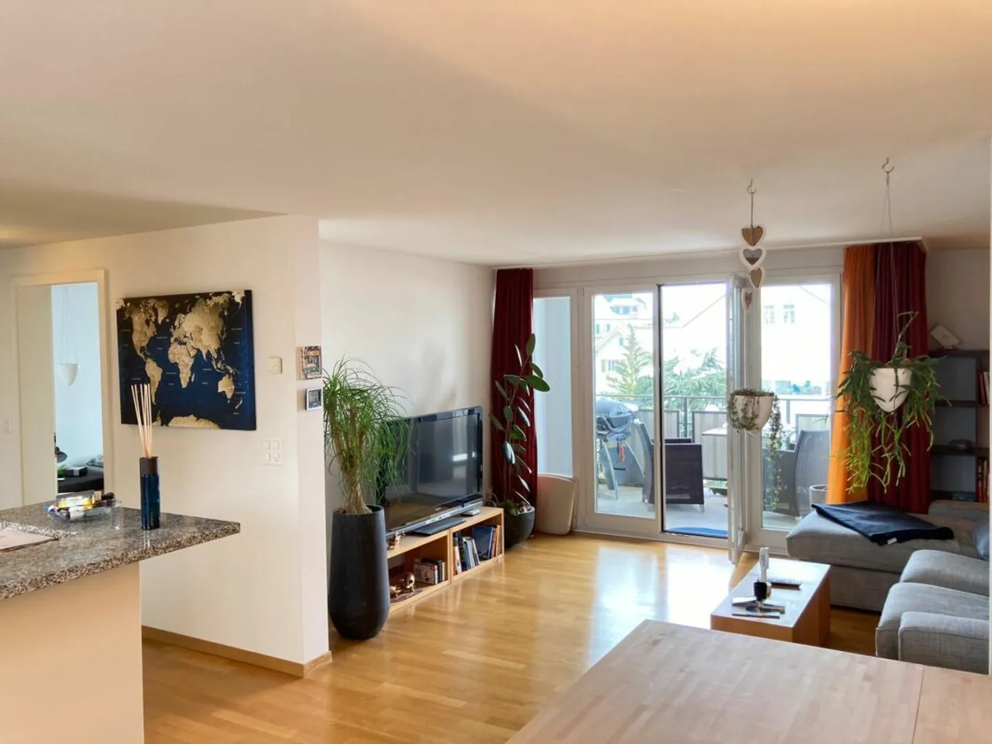 2.5 Room Apartment on the 2nd Floor - Photo 2 of 5