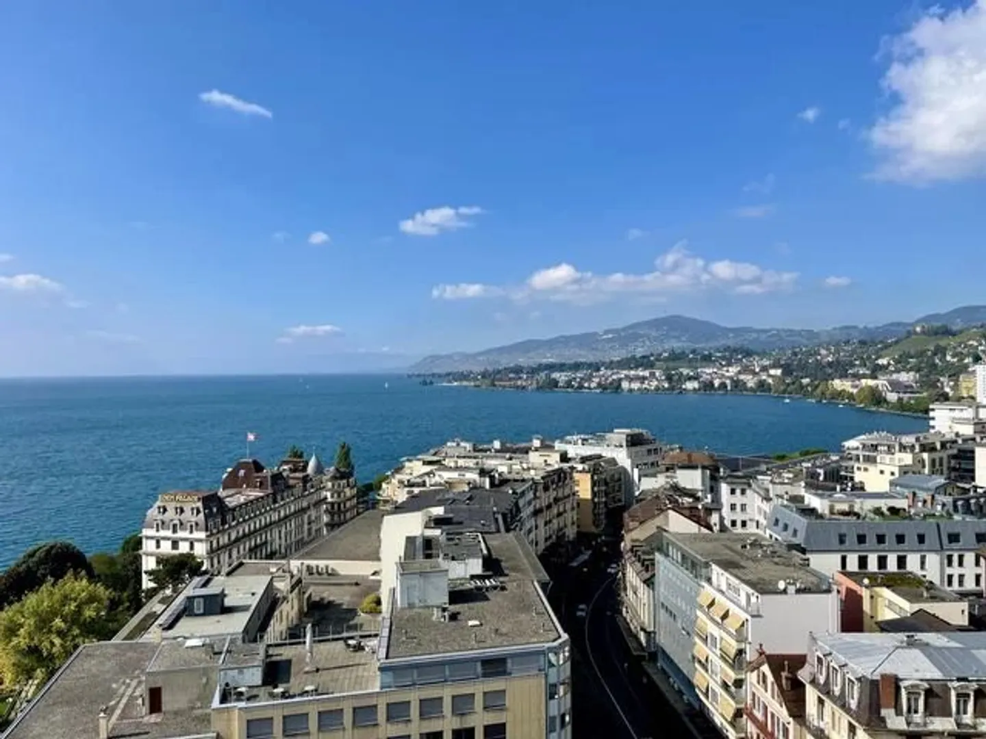 Appartamento arredato con 2 camere al 16° piano con vista su Montreux e sul lago. - Foto 8 di 9