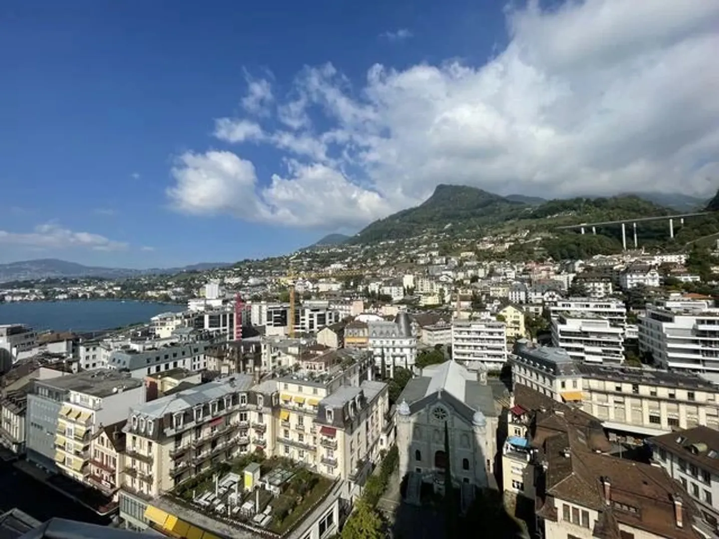 Appartamento arredato con 2 camere al 16° piano con vista su Montreux e sul lago. - Foto 9 di 9