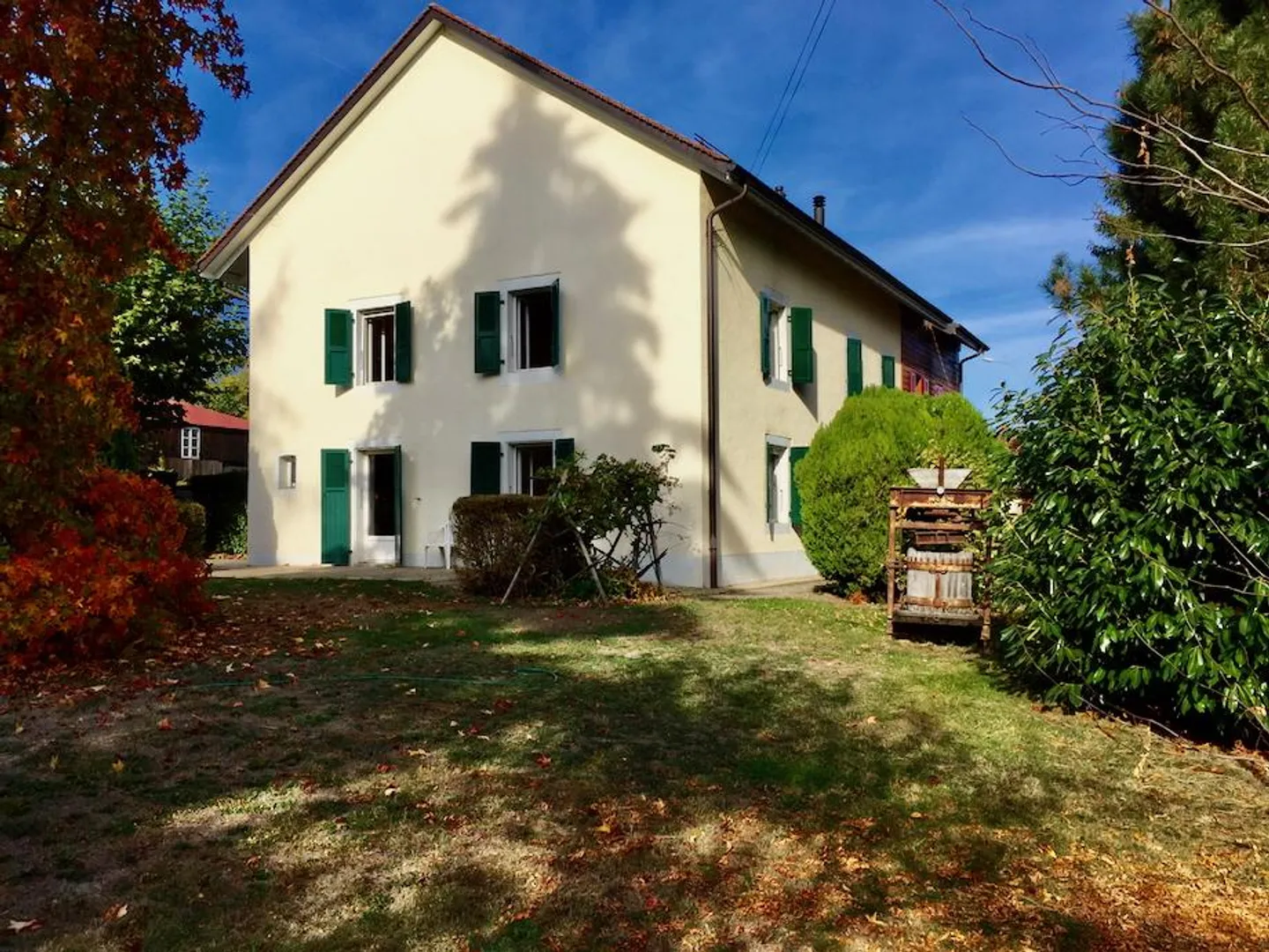 Charming Townhouse Near Geneva - Photo 1 of 5