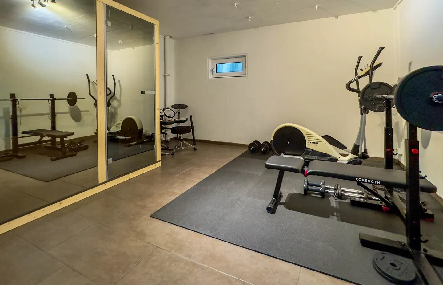 Serenità Elevata | Vita Contemporanea con Vista Lago a Oberägeri - Foto 13 di 15