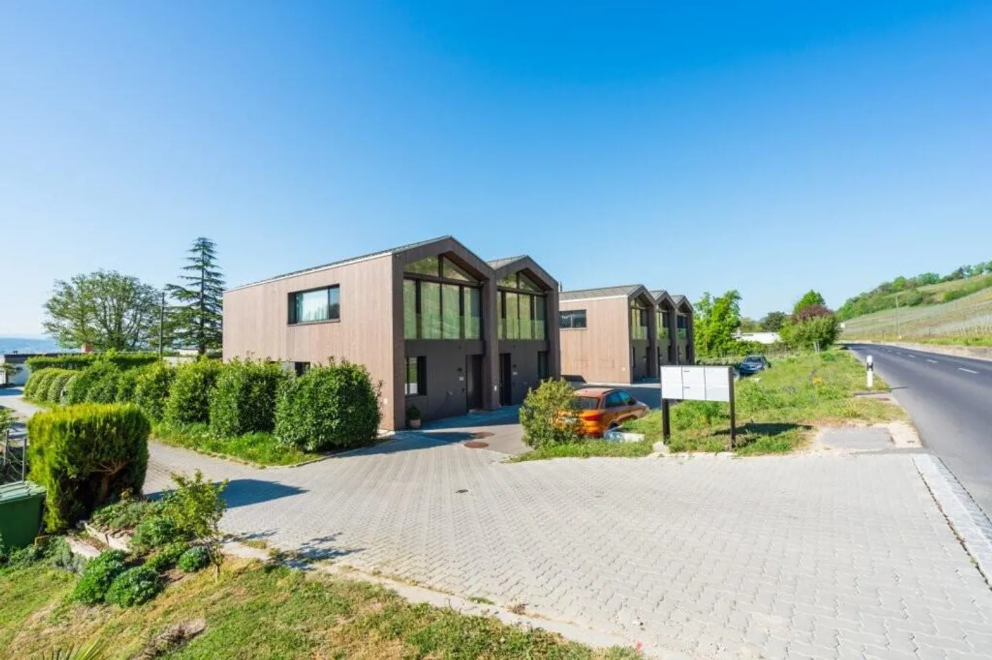La tua nuova casa da sogno con giardino sul lago di Murten! - Foto 11 di 11