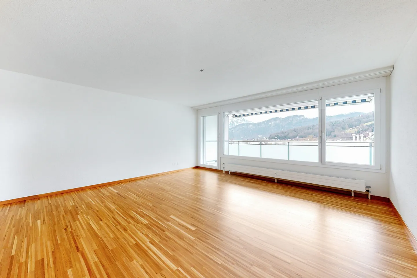 Helle 4.5 Zimmer Wohnung - Foto 6 von 12