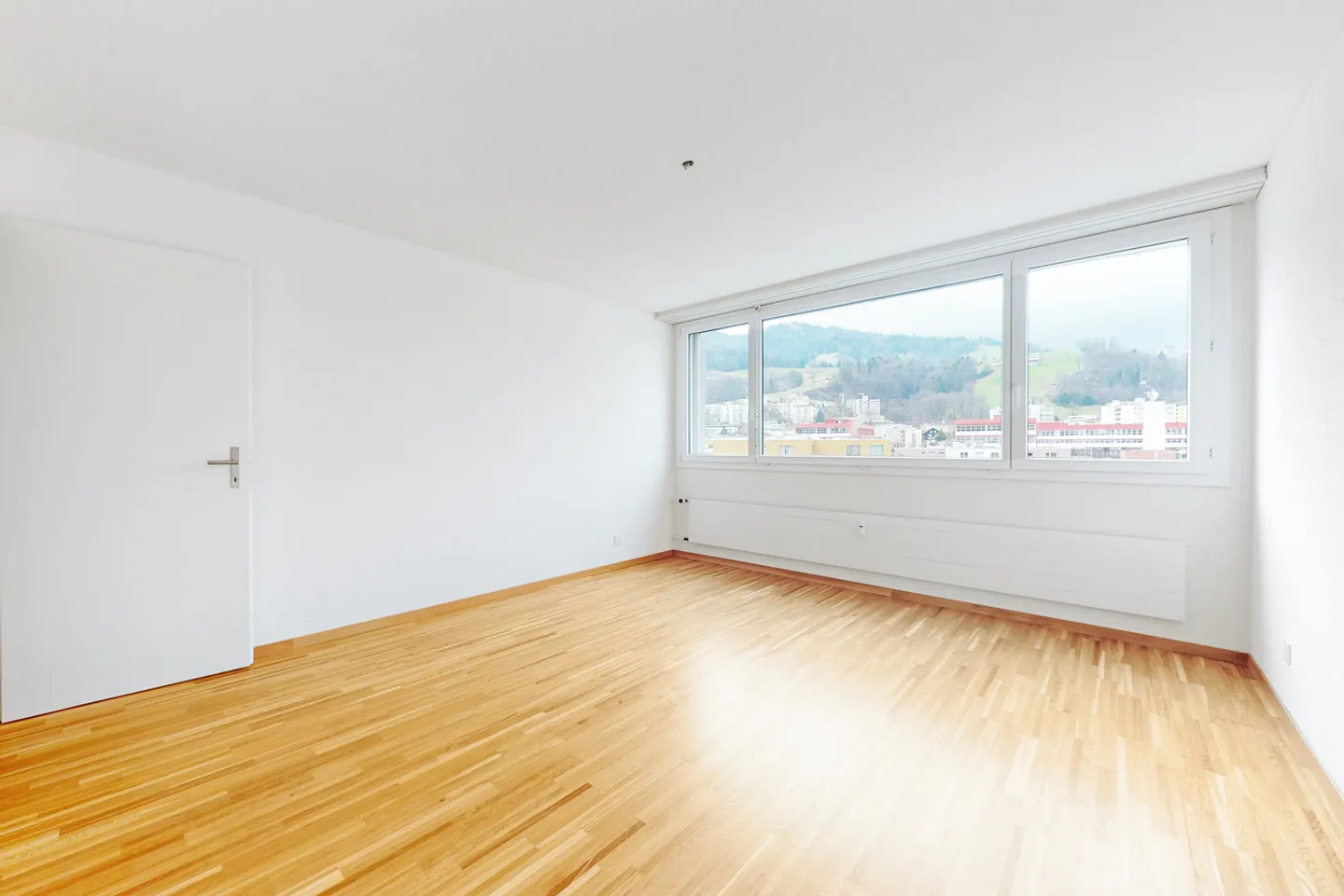 Helle 4.5 Zimmer Wohnung - Foto 7 von 12