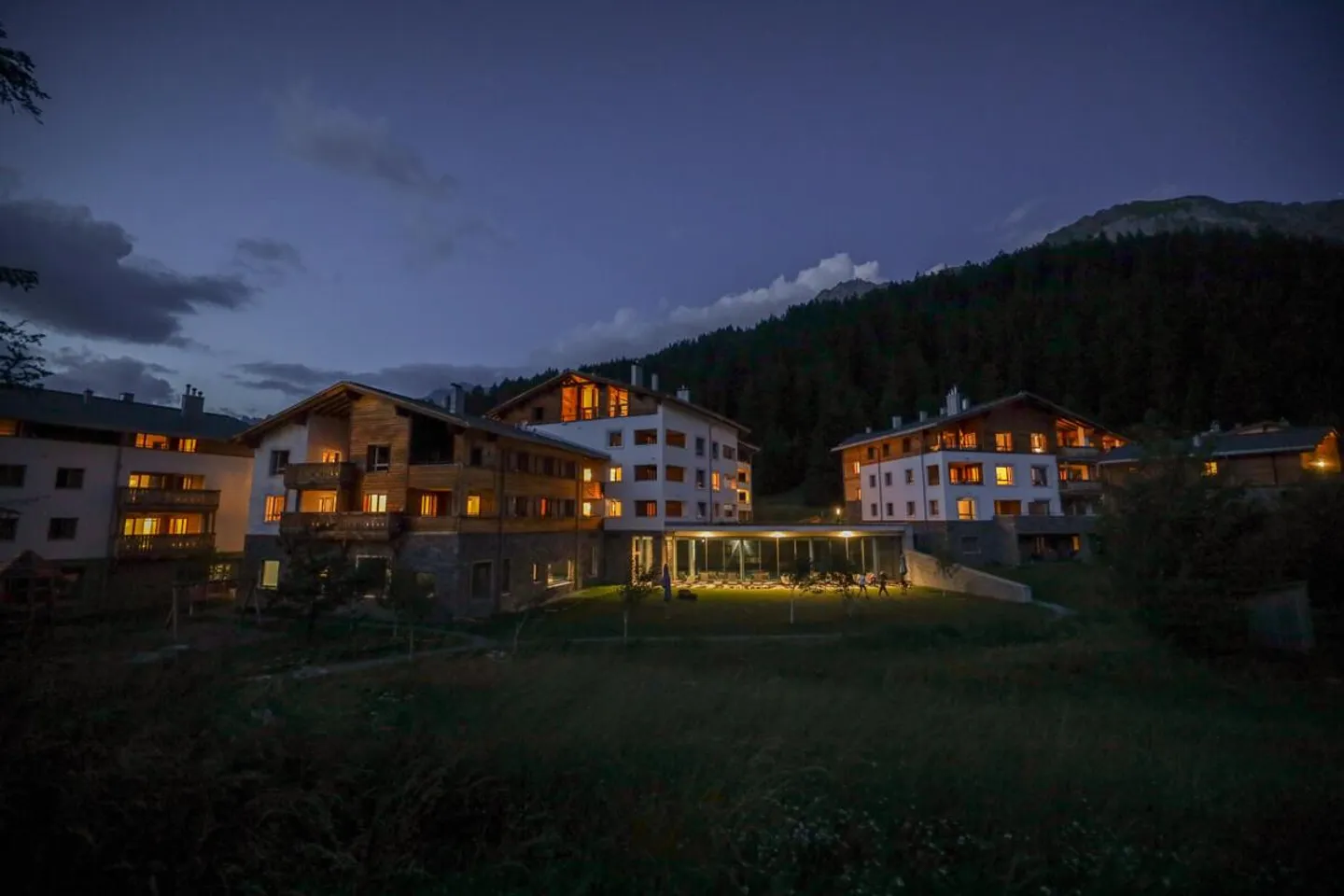 Exclusive Apartments in the PRIVÀ Alpine Lodge Lenzerheide - Photo 2 of 7