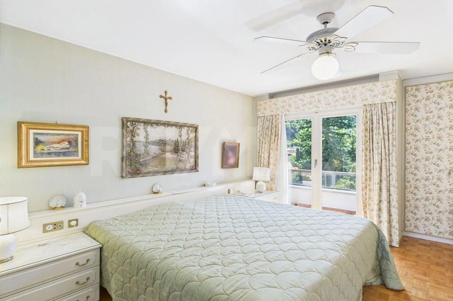 Elegantes Dachgeschoss mit Seeblick und direktem Zugang zum See - Foto 13 von 13