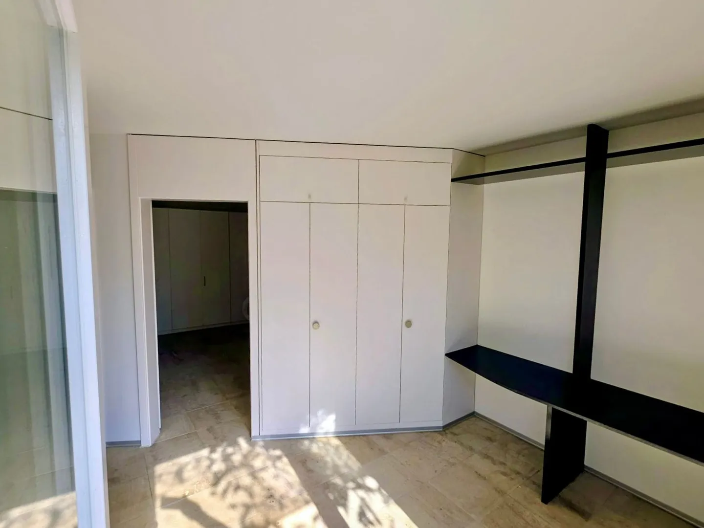 85 m² Sogno Abitativo - Idyllico Appartamento Giardino 2.5 Stanze con Stagno - Foto 5 di 10