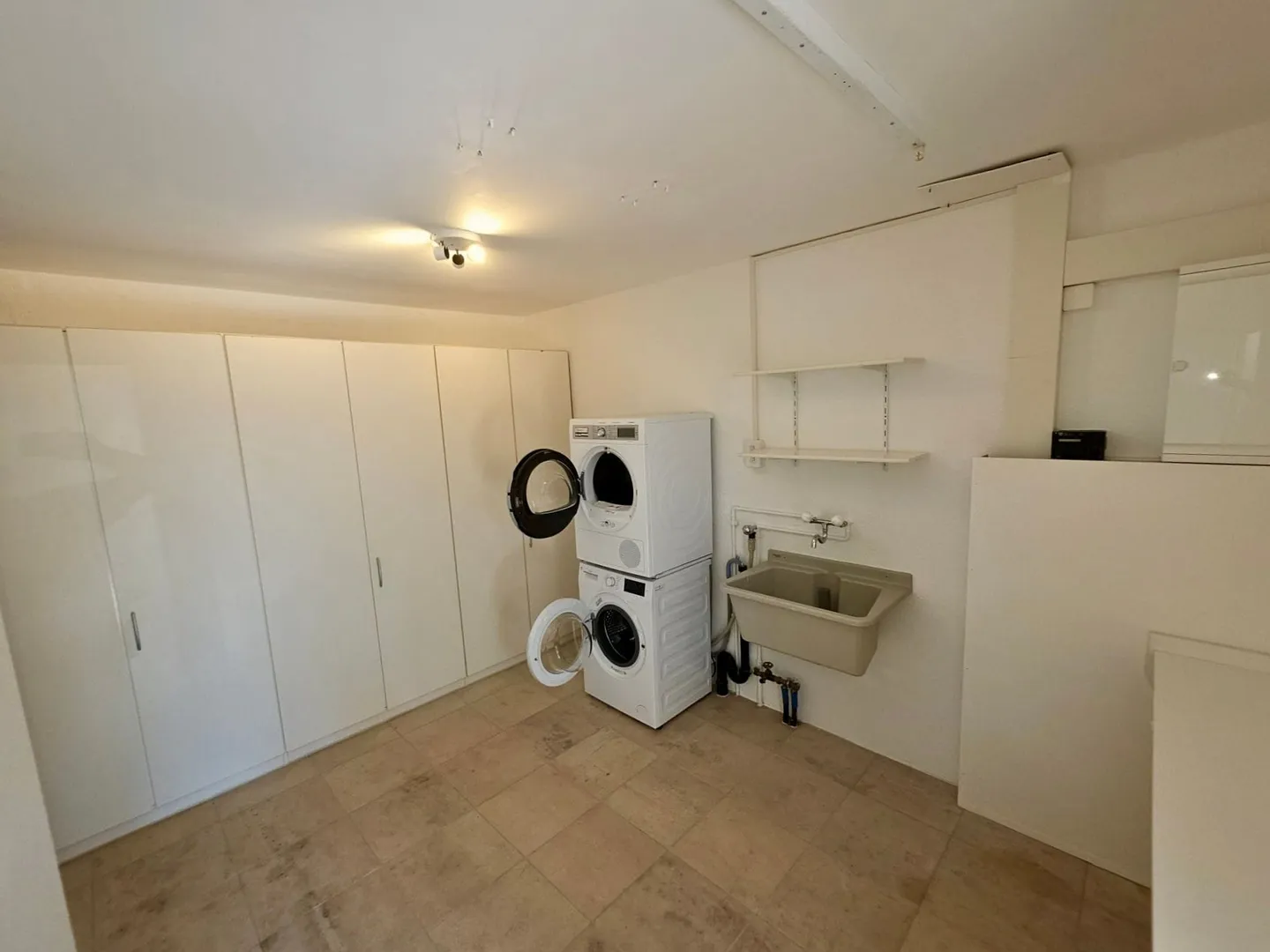85 m² Sogno Abitativo - Idyllico Appartamento Giardino 2.5 Stanze con Stagno - Foto 10 di 10